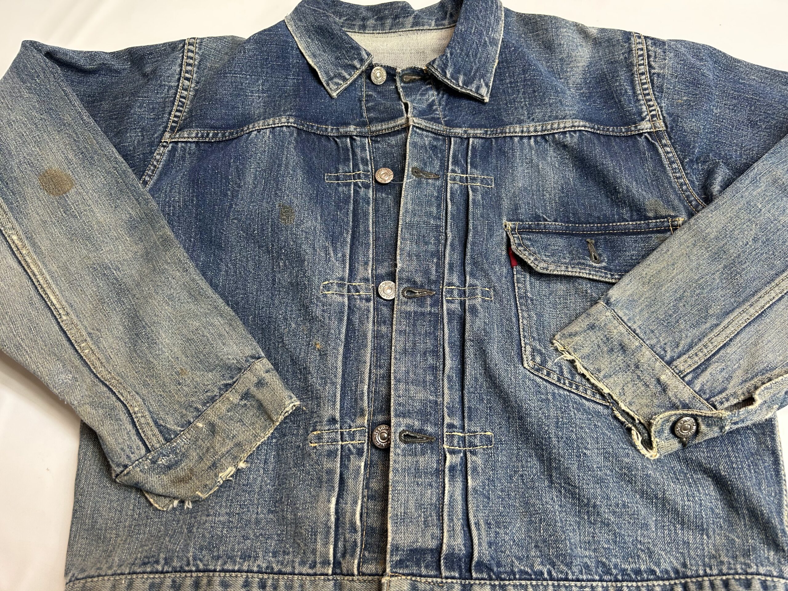 ヴィンテージデニムの染み抜き「40'S リーバイス506XXシンチバックの
